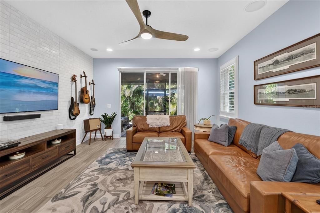 For Sale: $404,999 (3 beds, 2 baths, 1838 Square Feet)