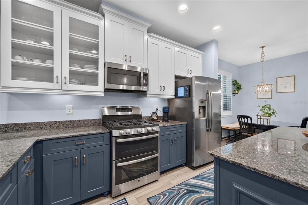 For Sale: $404,999 (3 beds, 2 baths, 1838 Square Feet)