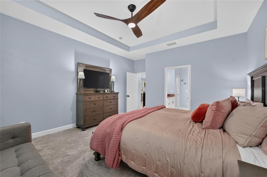 For Sale: $404,999 (3 beds, 2 baths, 1838 Square Feet)