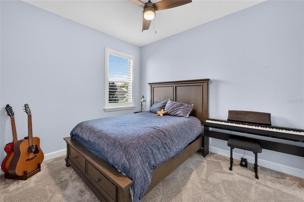 For Sale: $404,999 (3 beds, 2 baths, 1838 Square Feet)