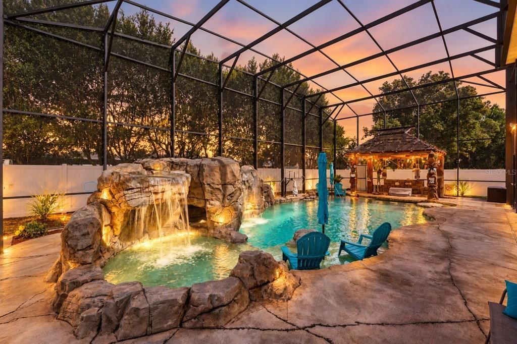 For Sale: $590,000 (4 beds, 3 baths, 2998 Square Feet)