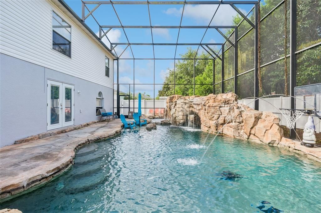 For Sale: $590,000 (4 beds, 3 baths, 2998 Square Feet)