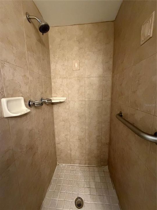 For Sale: $335,000 (3 beds, 2 baths, 1053 Square Feet)