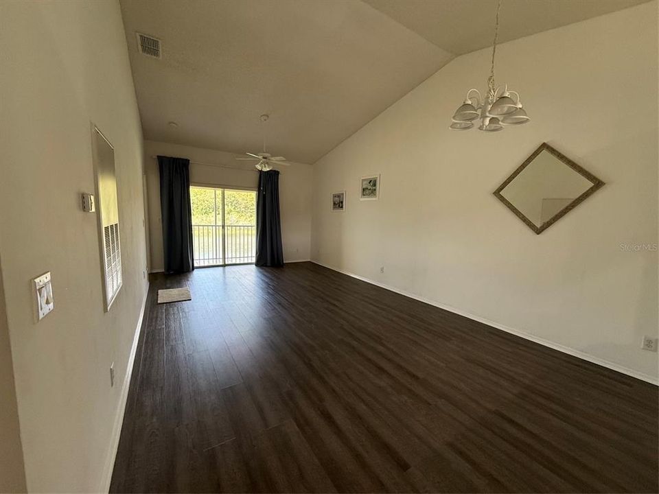 For Rent: $1,500 (2 beds, 2 baths, 1013 Square Feet)