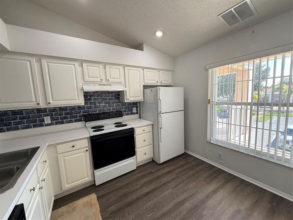 For Rent: $1,500 (2 beds, 2 baths, 1013 Square Feet)
