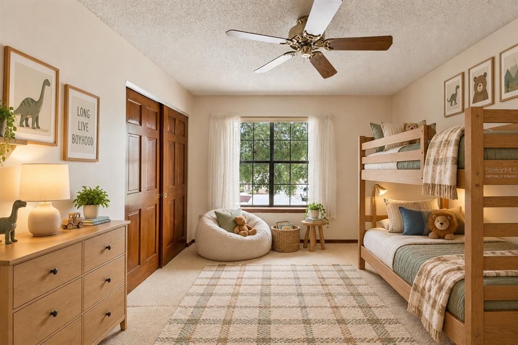 En Venta: $325,000 (2 camas, 2 baños, 1624 Pies cuadrados)