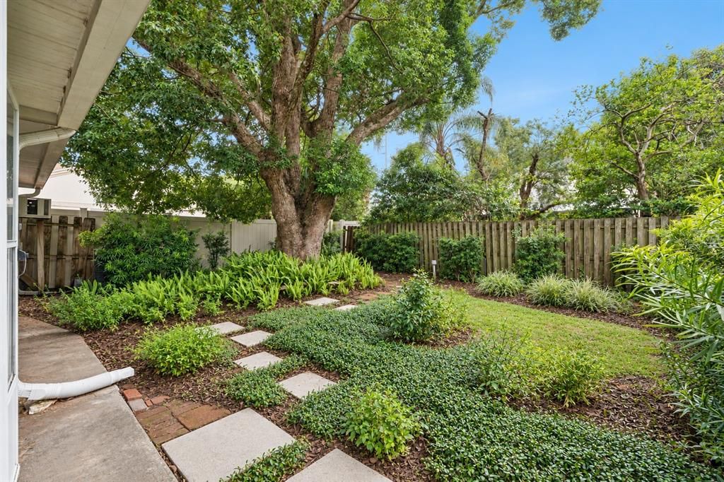 En Venta: $325,000 (2 camas, 2 baños, 1624 Pies cuadrados)