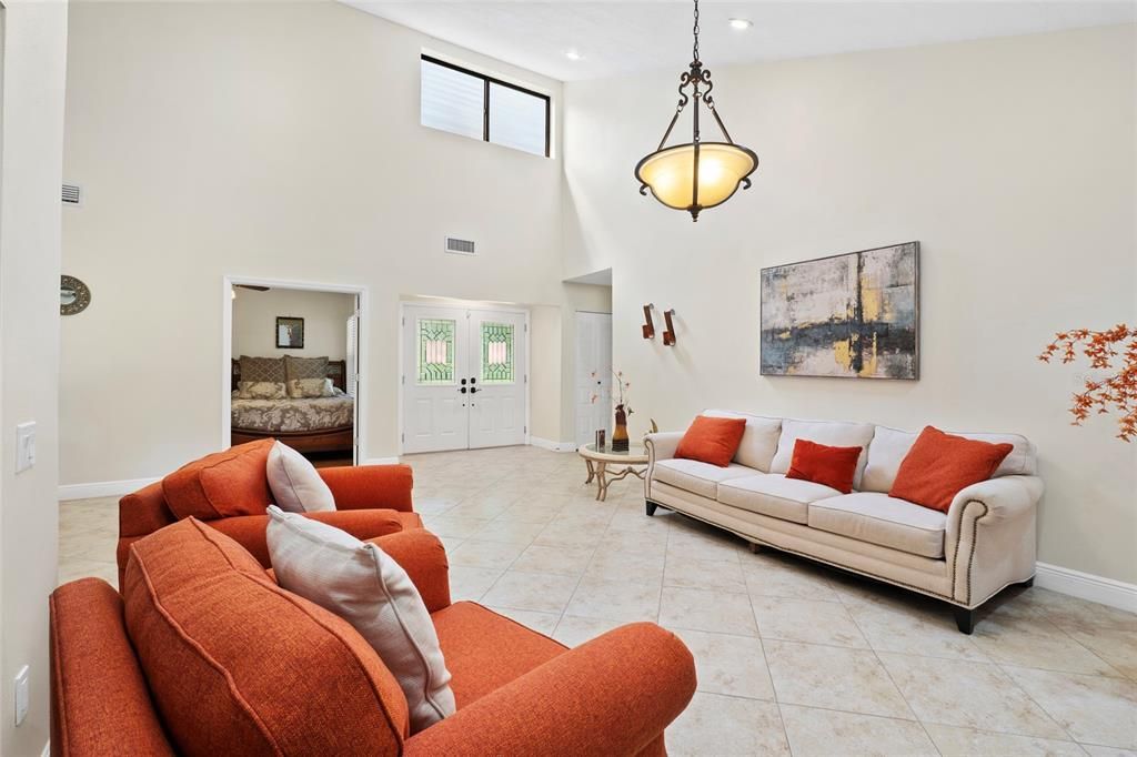 For Sale: $700,000 (4 beds, 2 baths, 2424 Square Feet)