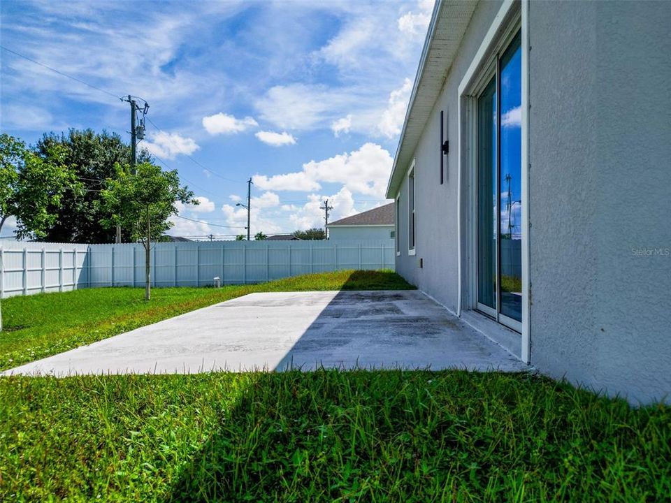 For Sale: $359,000 (4 beds, 2 baths, 1868 Square Feet)