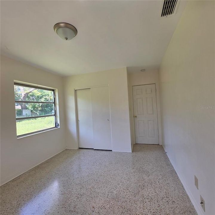 For Sale: $339,900 (3 beds, 2 baths, 1056 Square Feet)
