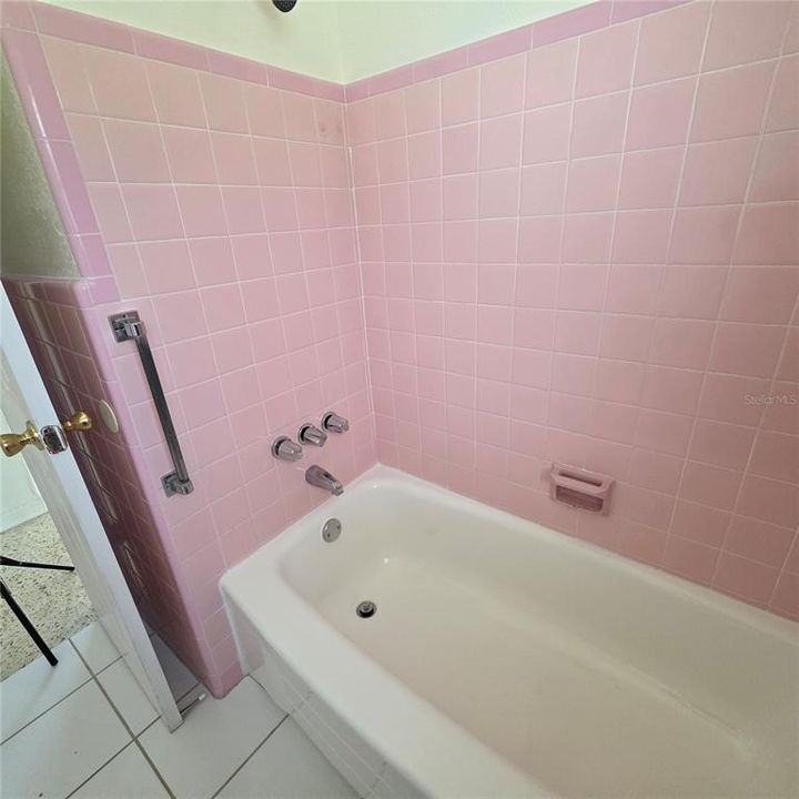For Sale: $339,900 (3 beds, 2 baths, 1056 Square Feet)