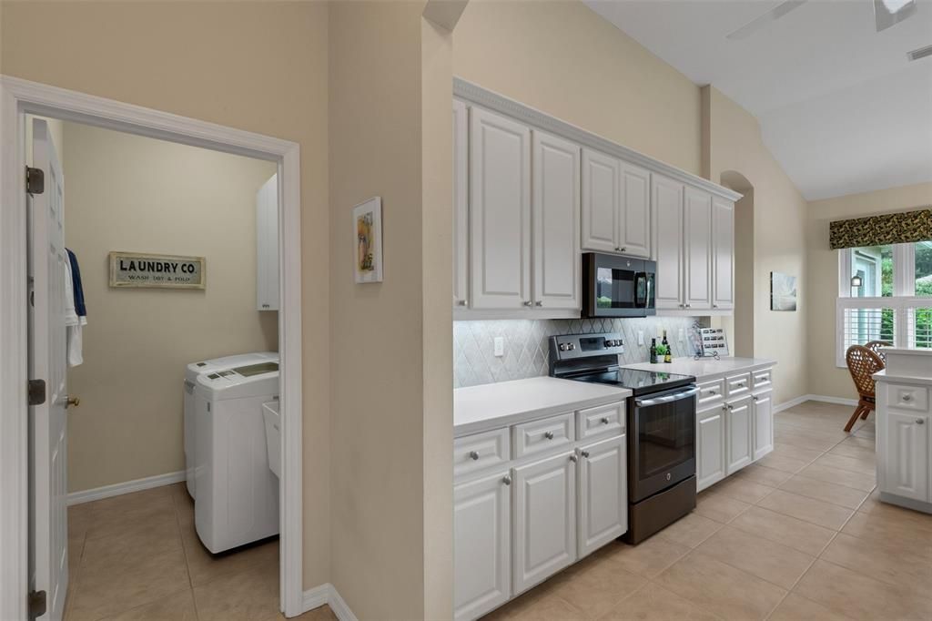 Active With Contract: $469,000 (3 beds, 2 baths, 2062 Square Feet)
