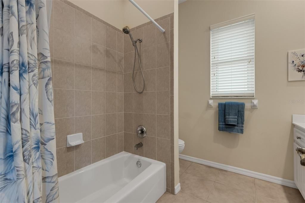 Active With Contract: $469,000 (3 beds, 2 baths, 2062 Square Feet)