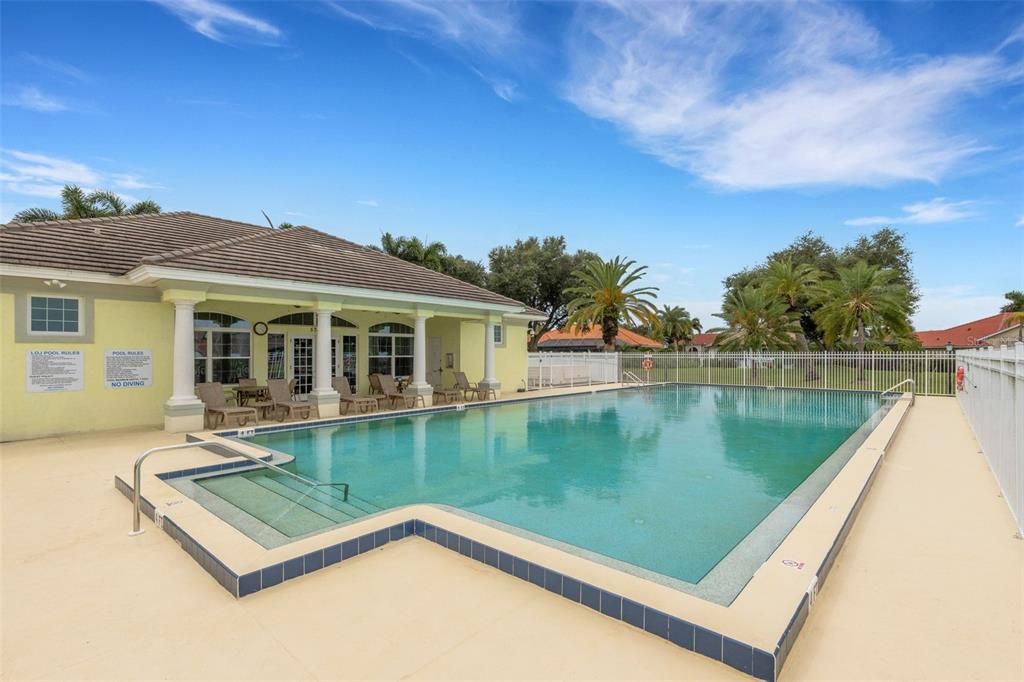 Active With Contract: $469,000 (3 beds, 2 baths, 2062 Square Feet)
