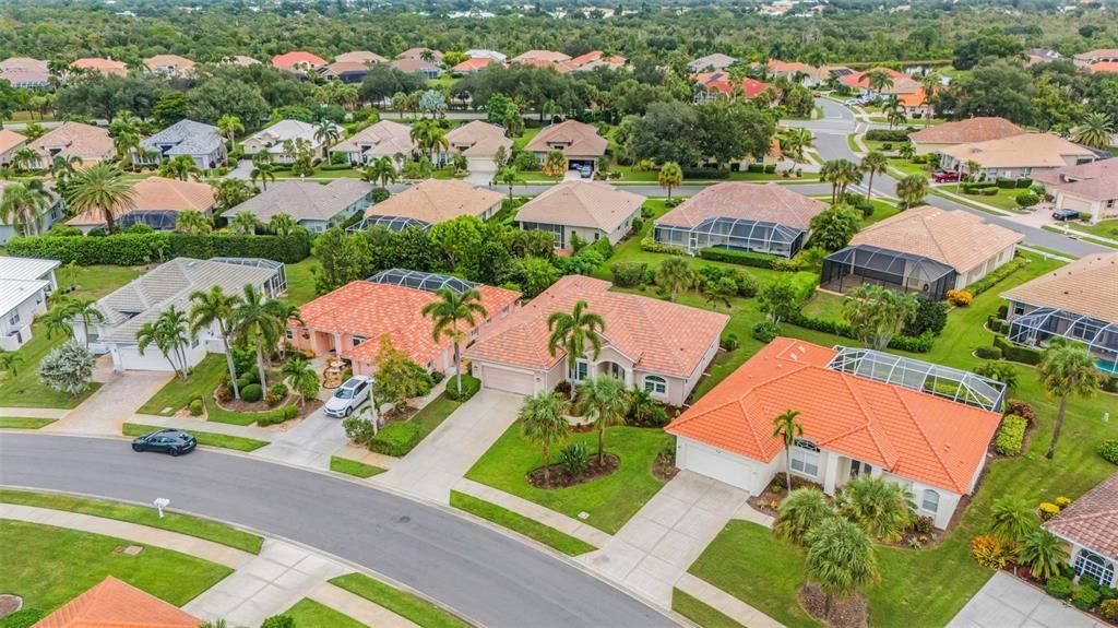 Active With Contract: $469,000 (3 beds, 2 baths, 2062 Square Feet)