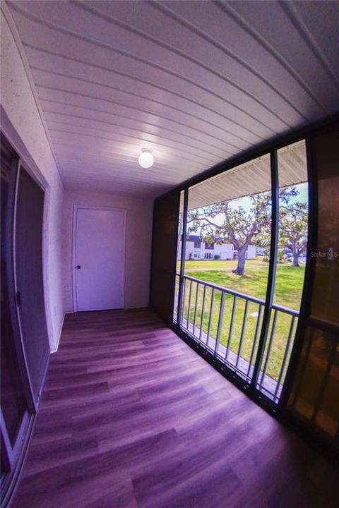For Sale: $79,900 (1 beds, 1 baths, 760 Square Feet)
