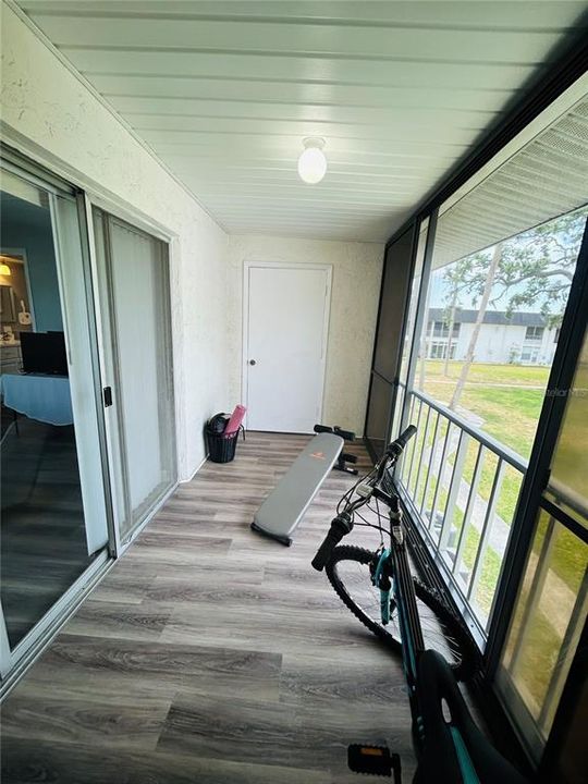 For Sale: $79,900 (1 beds, 1 baths, 760 Square Feet)
