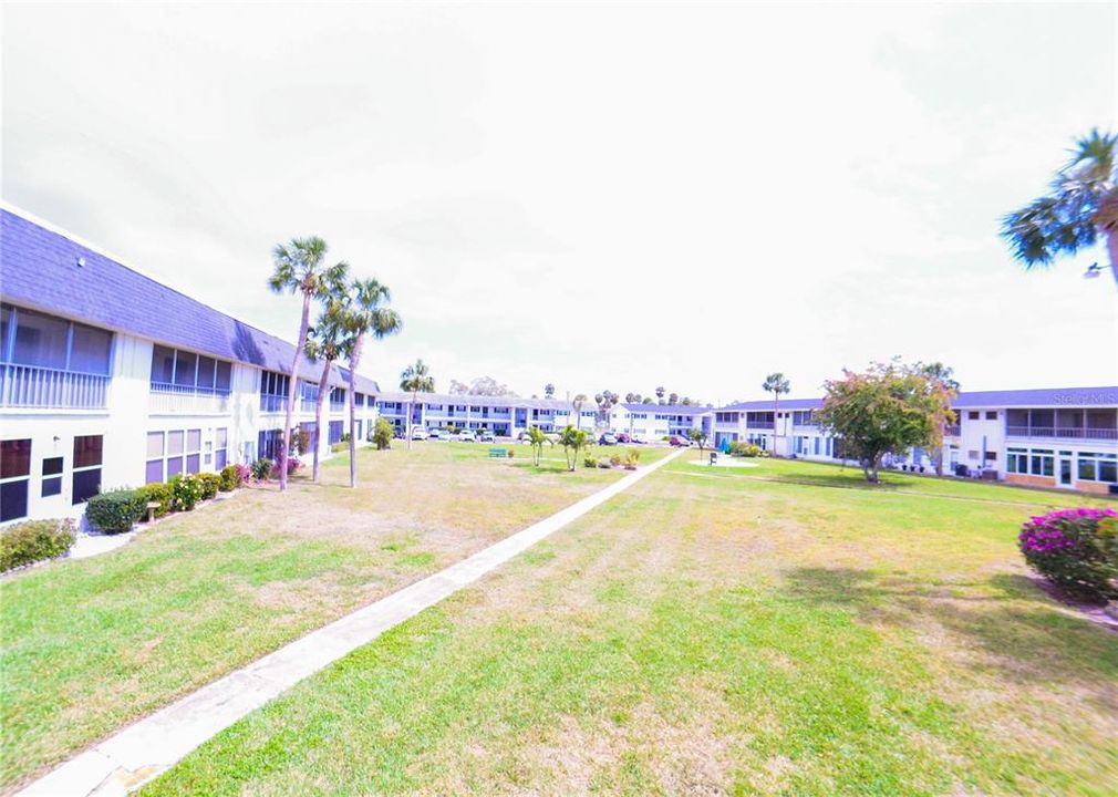 For Sale: $79,900 (1 beds, 1 baths, 760 Square Feet)
