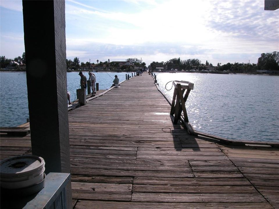 For Sale: $79,900 (1 beds, 1 baths, 760 Square Feet)