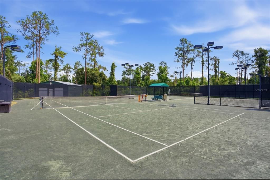 For Sale: $339,900 (3 beds, 2 baths, 1296 Square Feet)