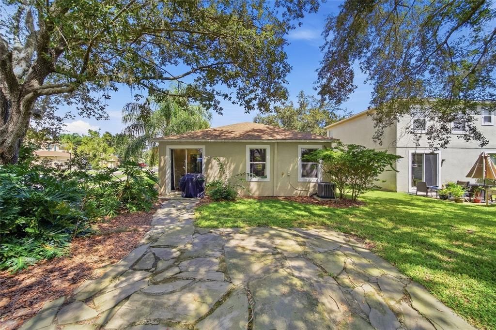 For Sale: $339,900 (3 beds, 2 baths, 1296 Square Feet)