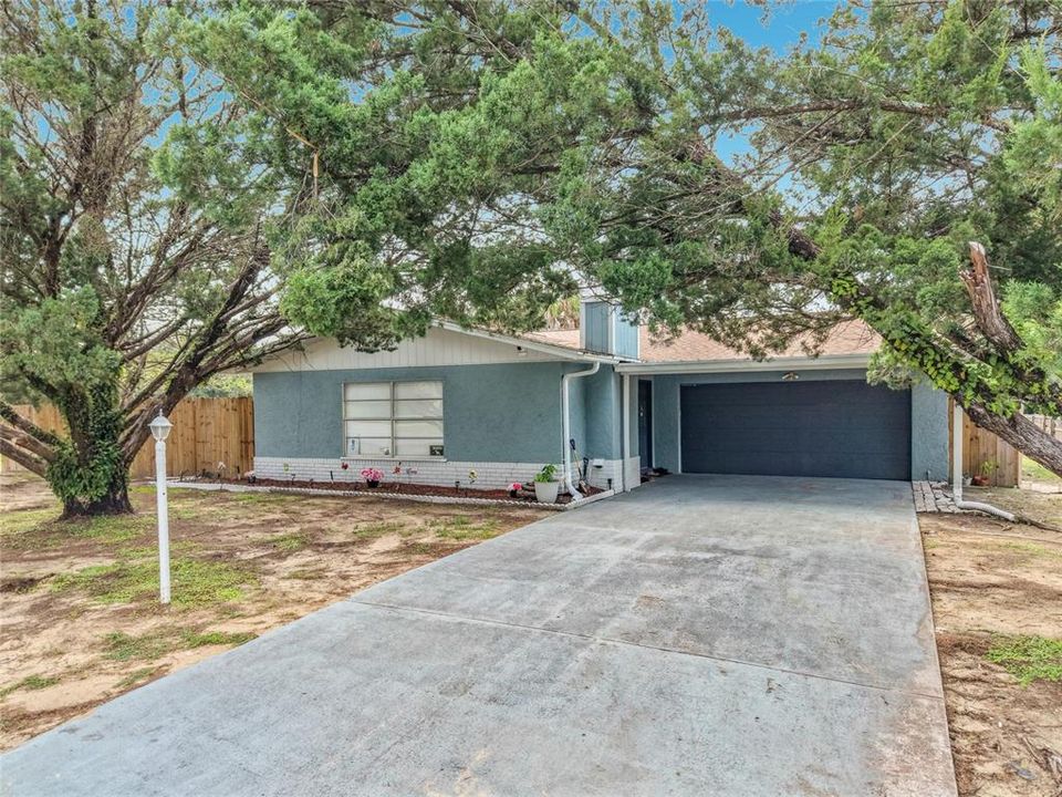 En Venta: $299,900 (3 camas, 2 baños, 1935 Pies cuadrados)