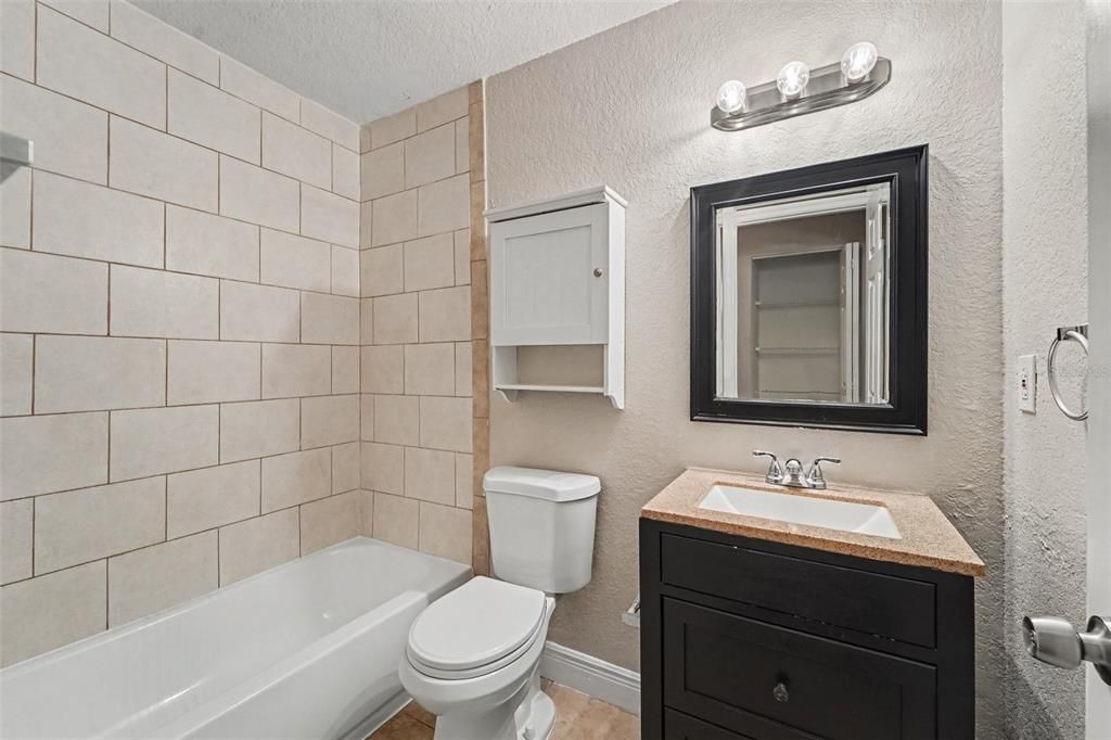 For Sale: $294,900 (4 beds, 2 baths, 1670 Square Feet)