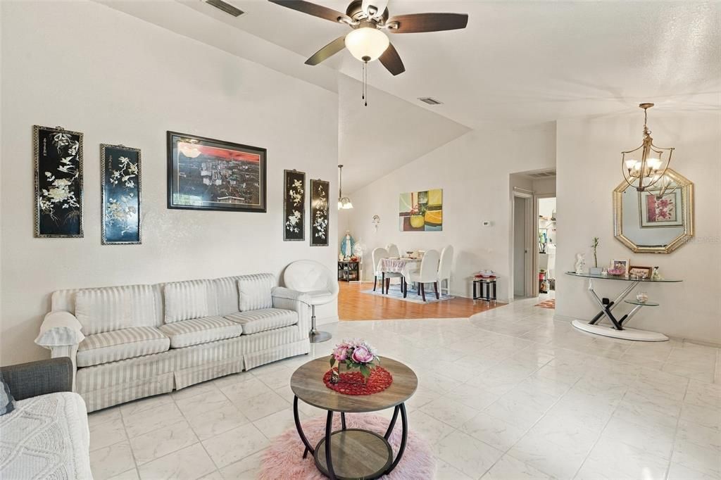 For Sale: $260,000 (3 beds, 2 baths, 1363 Square Feet)