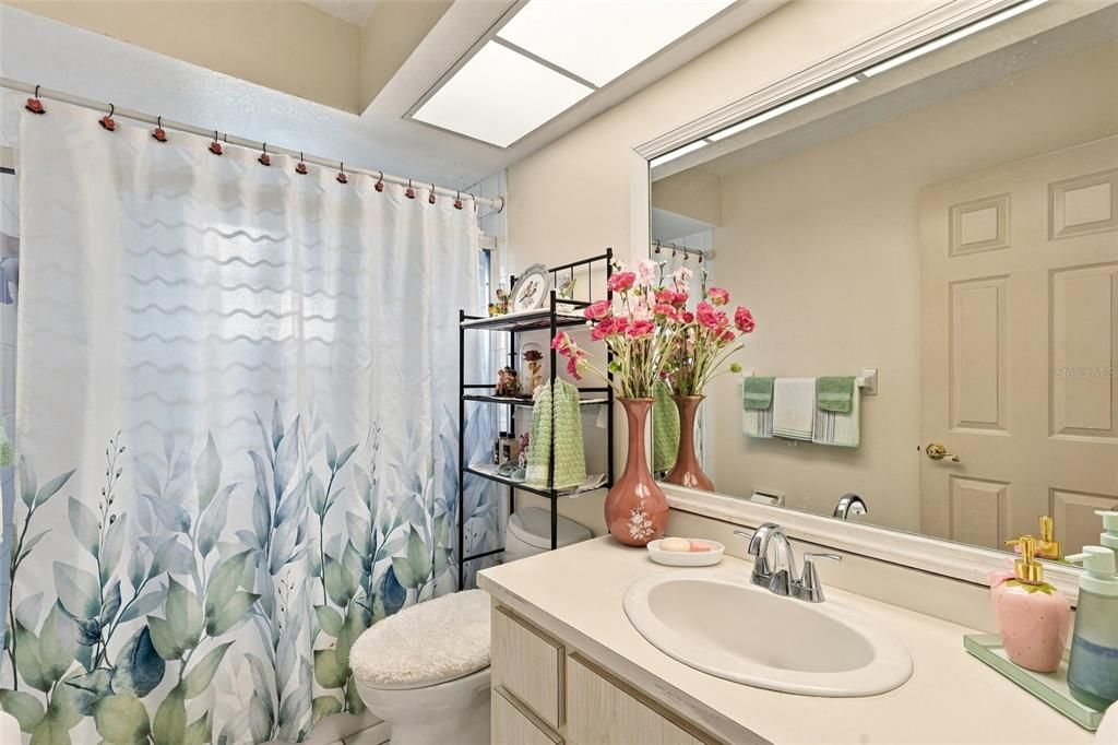For Sale: $260,000 (3 beds, 2 baths, 1363 Square Feet)