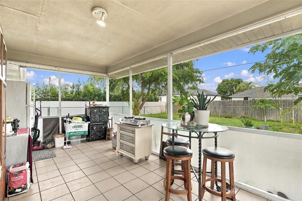 For Sale: $260,000 (3 beds, 2 baths, 1363 Square Feet)