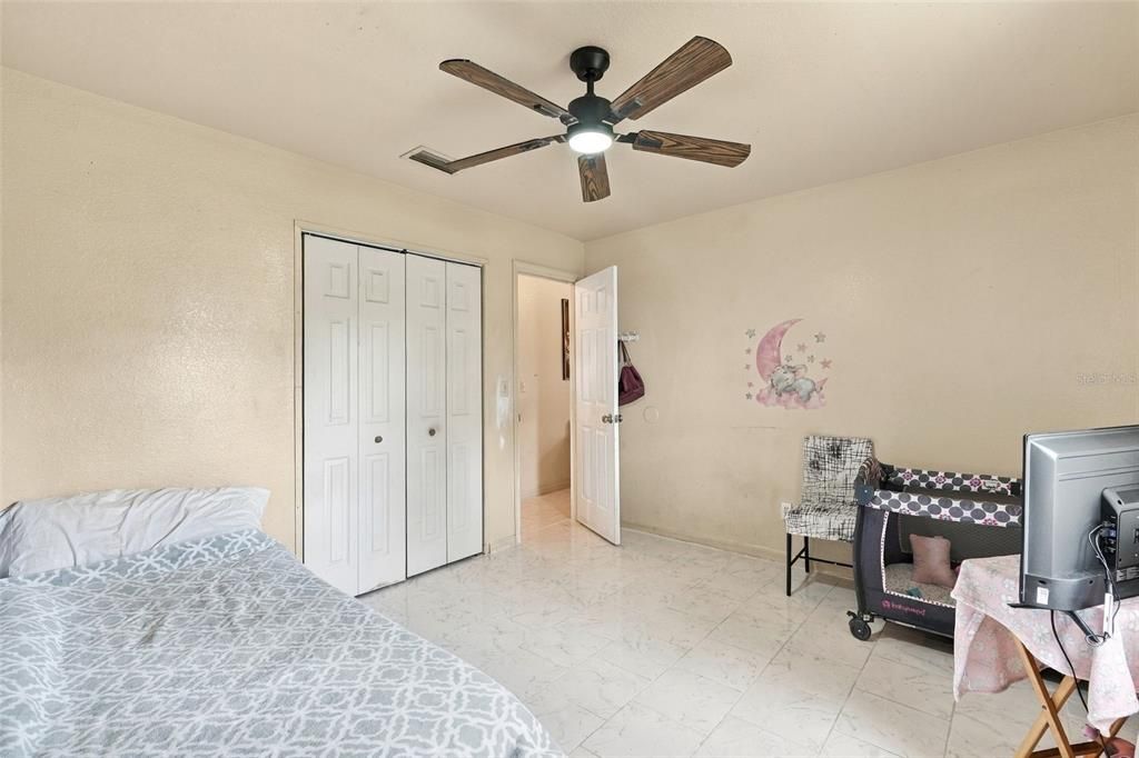 For Sale: $260,000 (3 beds, 2 baths, 1363 Square Feet)