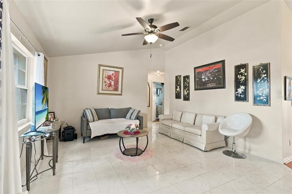 For Sale: $260,000 (3 beds, 2 baths, 1363 Square Feet)