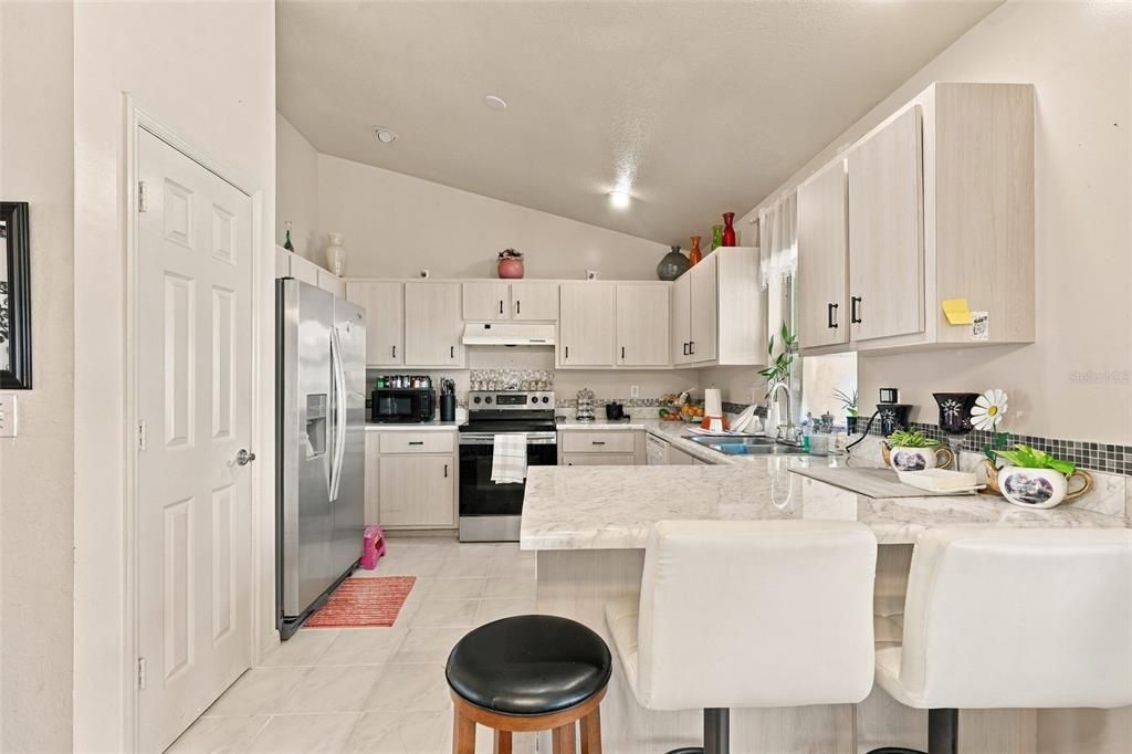 For Sale: $260,000 (3 beds, 2 baths, 1363 Square Feet)