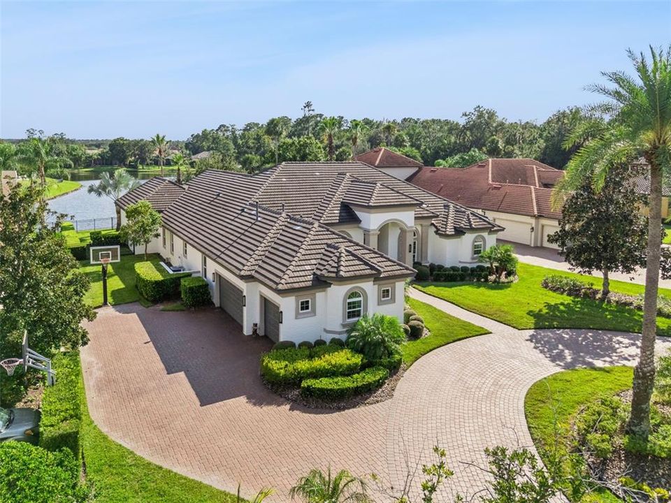 For Sale: $1,849,000 (4 beds, 4 baths, 4604 Square Feet)