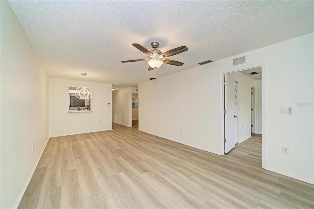 В аренду: $1,650 (2 спален, 2 ванн, 914 Квадратных фут)