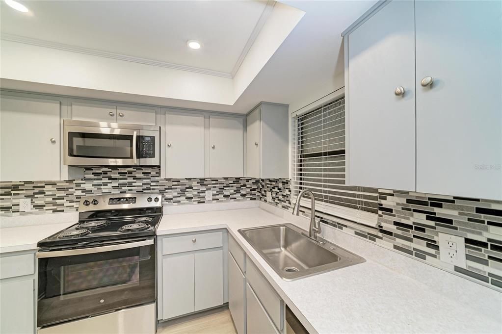 В аренду: $1,650 (2 спален, 2 ванн, 914 Квадратных фут)