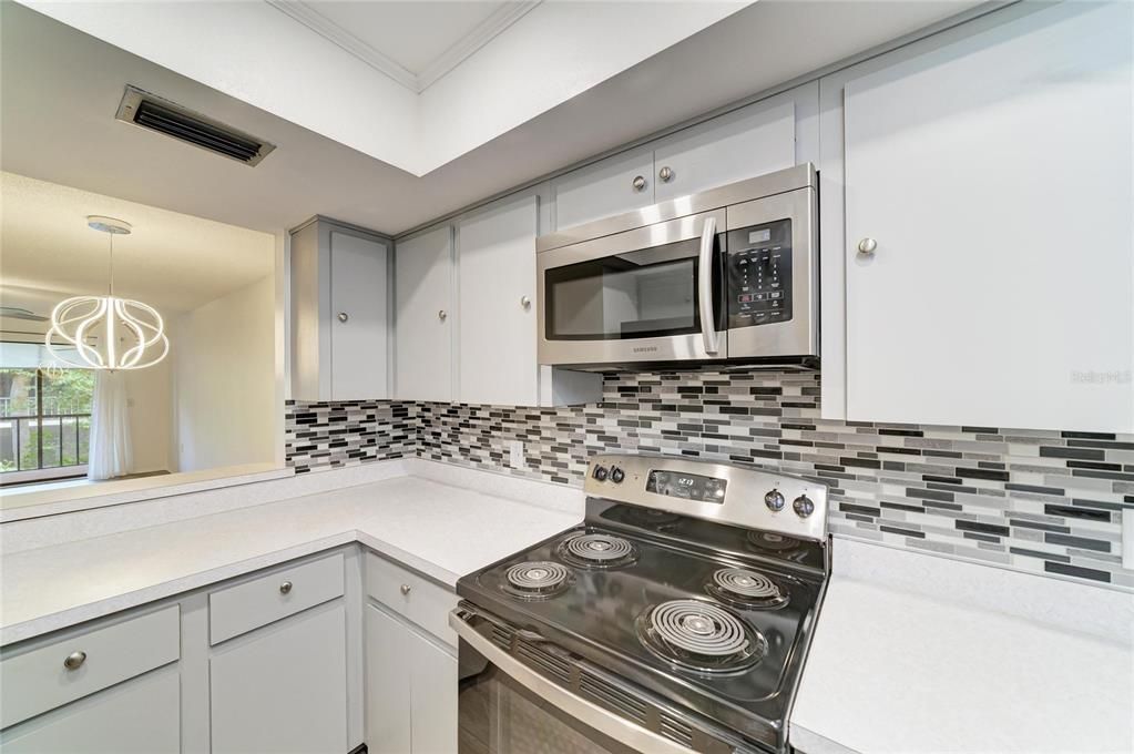 В аренду: $1,650 (2 спален, 2 ванн, 914 Квадратных фут)