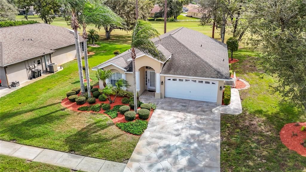 For Sale: $314,900 (3 beds, 2 baths, 1587 Square Feet)
