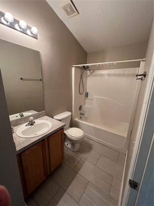 For Sale: $279,900 (3 beds, 2 baths, 1374 Square Feet)
