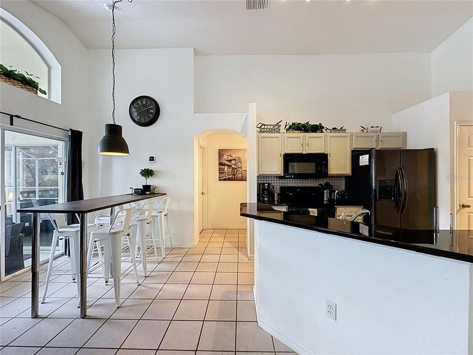 For Sale: $369,000 (4 beds, 3 baths, 1542 Square Feet)