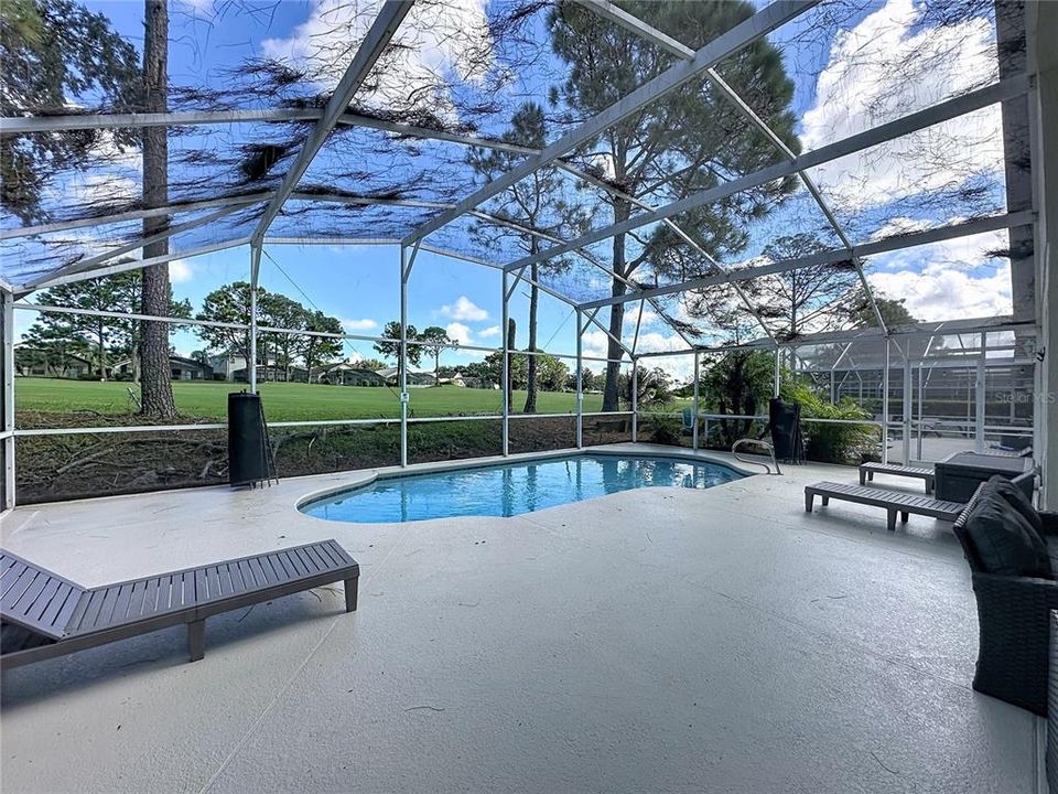 For Sale: $369,000 (4 beds, 3 baths, 1542 Square Feet)
