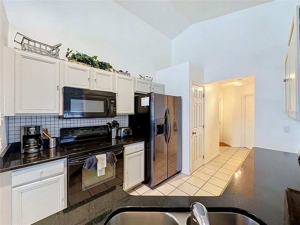 For Sale: $369,000 (4 beds, 3 baths, 1542 Square Feet)