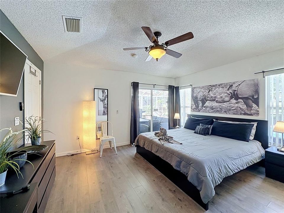For Sale: $369,000 (4 beds, 3 baths, 1542 Square Feet)