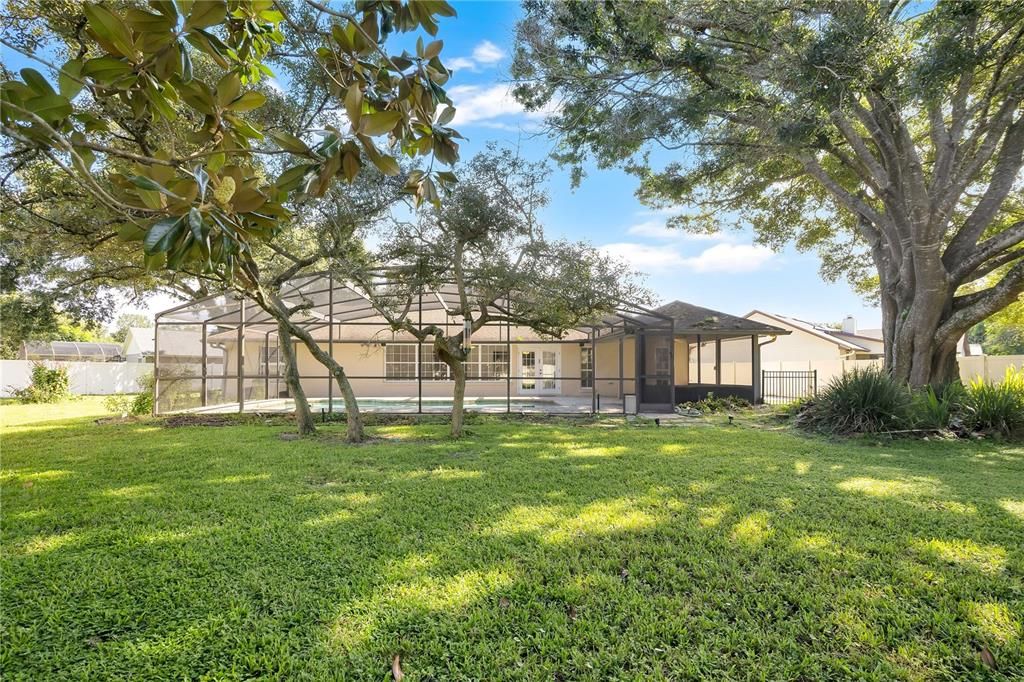 For Sale: $669,900 (4 beds, 2 baths, 2495 Square Feet)
