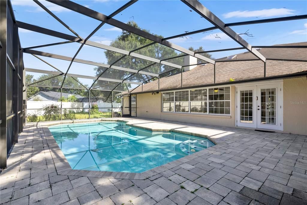 For Sale: $669,900 (4 beds, 2 baths, 2495 Square Feet)