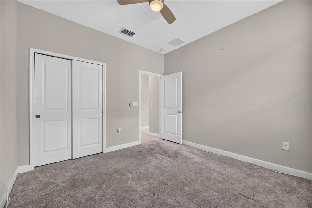 For Sale: $355,000 (3 beds, 2 baths, 1752 Square Feet)