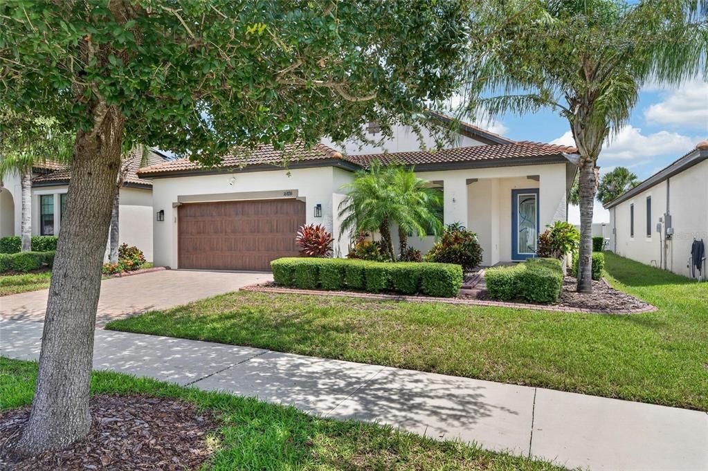 For Sale: $355,000 (3 beds, 2 baths, 1752 Square Feet)