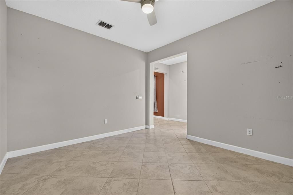 For Sale: $355,000 (3 beds, 2 baths, 1752 Square Feet)