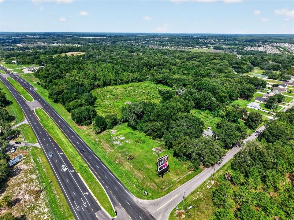 En Venta: $290,000 (0.74 acres)