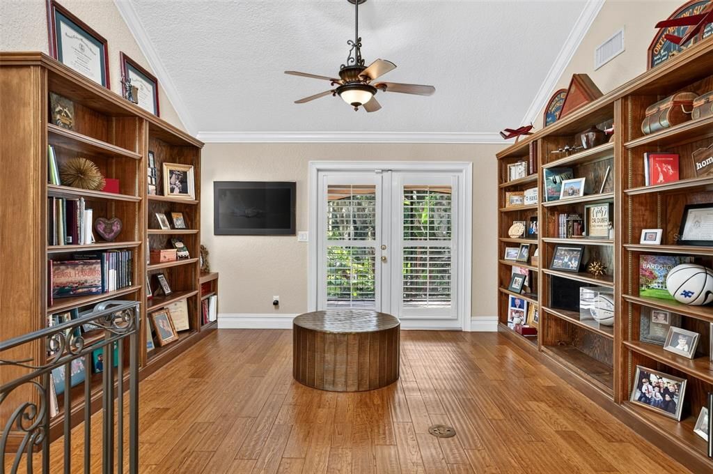 For Sale: $1,690,000 (5 beds, 5 baths, 5825 Square Feet)